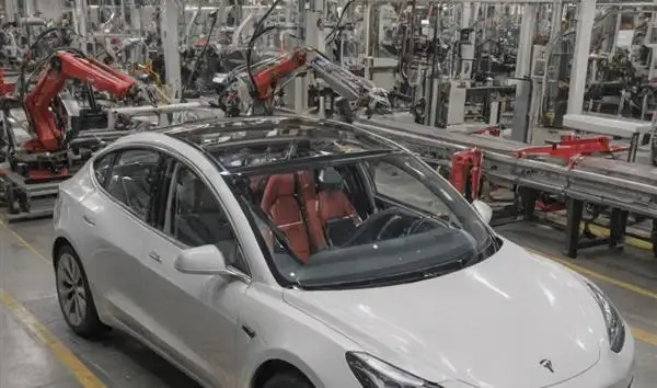 Innovative Manufacturing Techniques in the Tesla Model 3